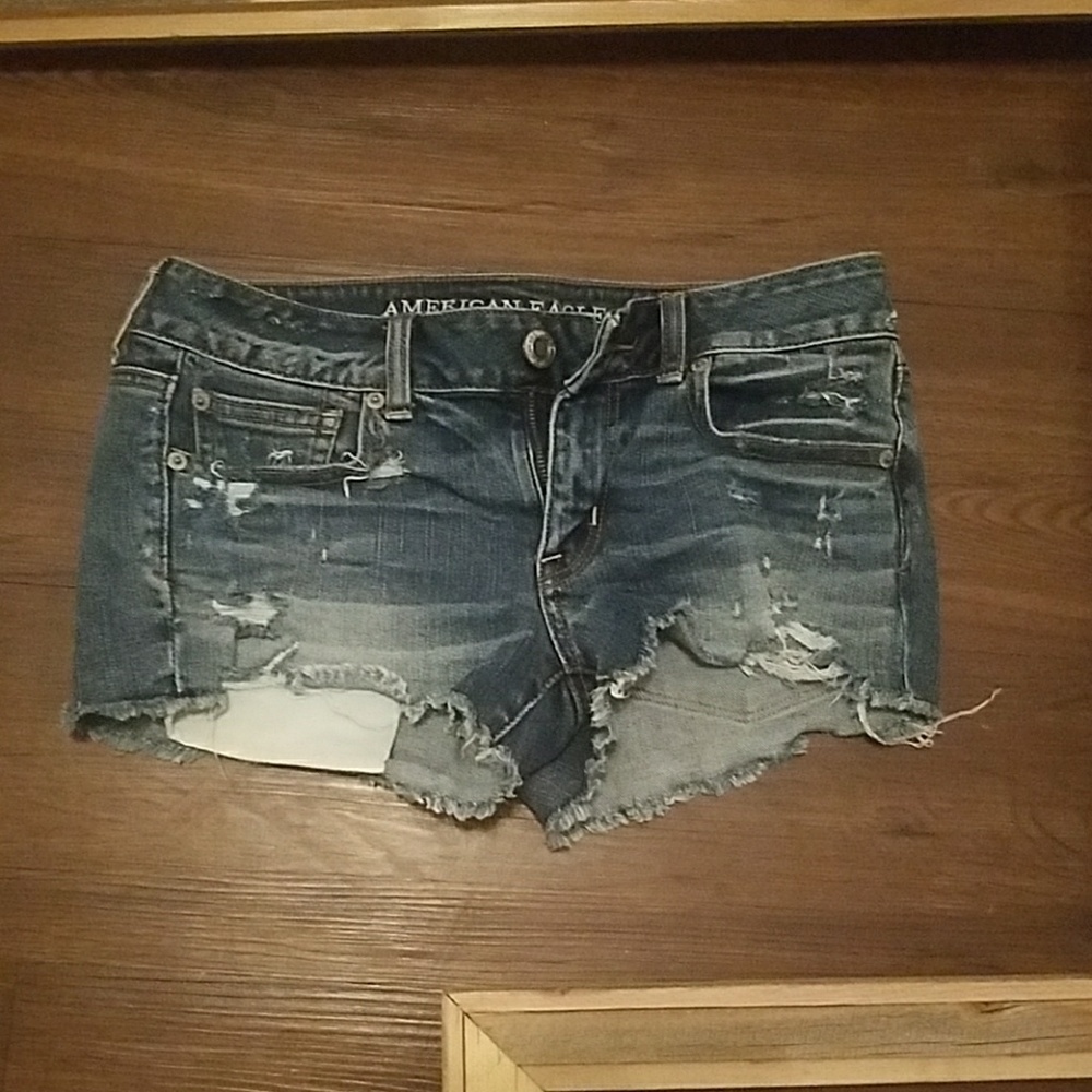American Eagle stretch shortie